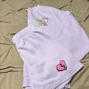 Lavender Women's Shorts with Heart Design